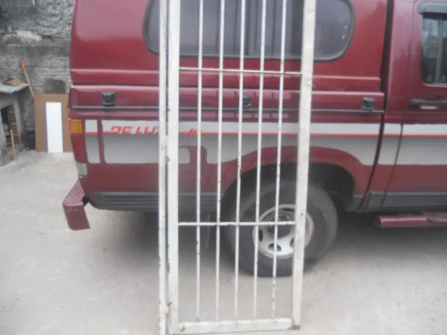 porta de ferro.2x74