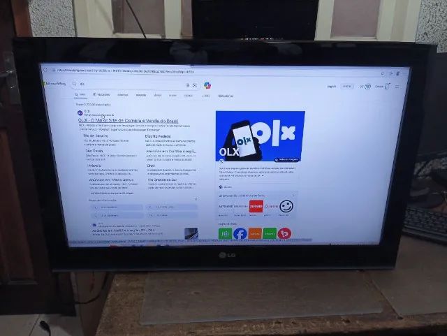 Torro tv 32 polegadas LG modelo  32LK451C não e smart com conversor digital sem base sem c - Foto 3