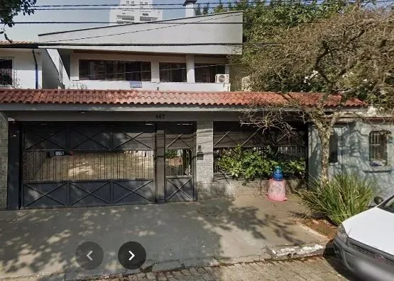 Casa tipo para venda com 4 quartos, sendo 3 suítes, 340m²