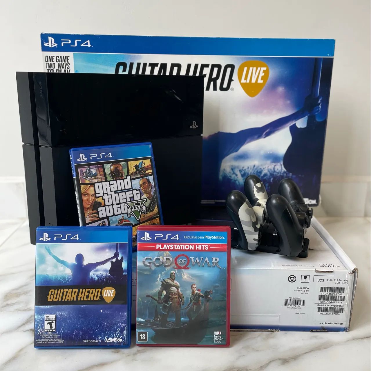 PlayStation 4 Fat standard + Guitarra