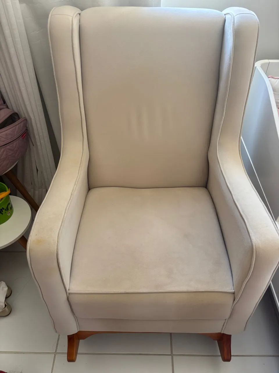 Poltrona / Cadeira de Amamentação 