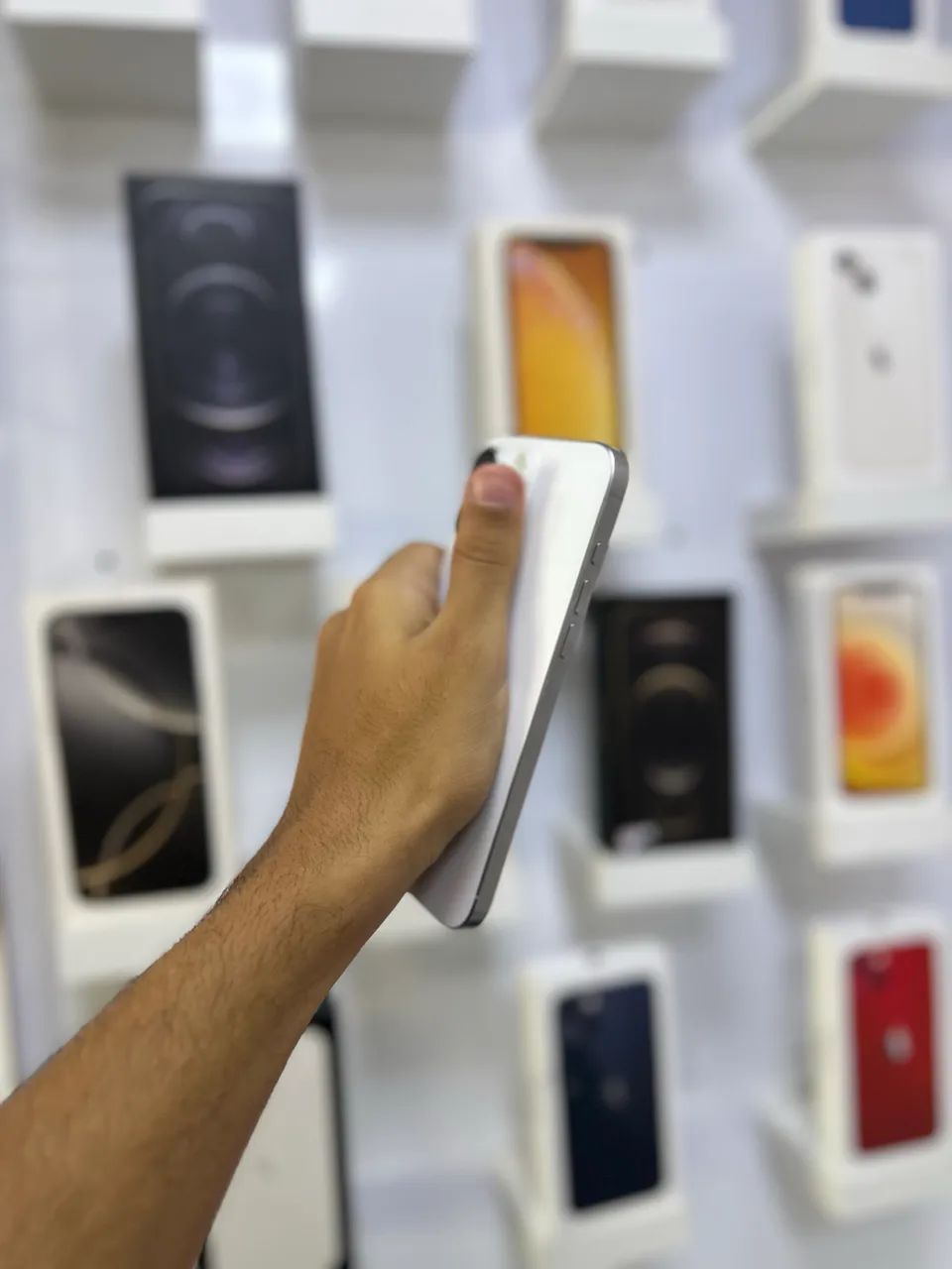 IPHONE 16 PRO MAX 256 GB COM CAIXA BATERIA 93%  - Foto 3