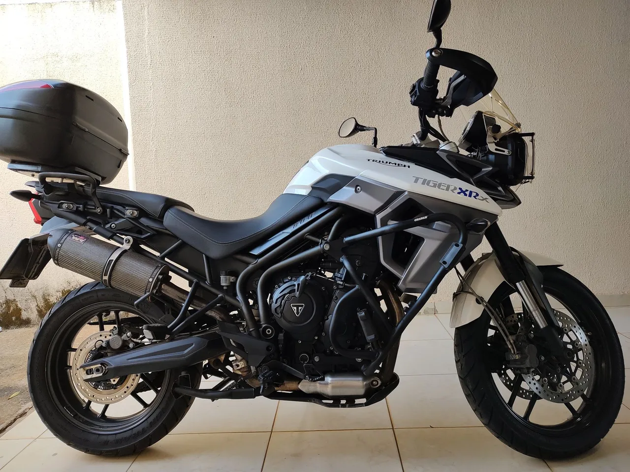 Triumph Tiger 800 XRX
