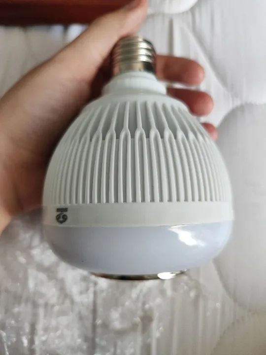 Lâmpada de Música LED RGB com Bluetooth e Controle Remoto - Foto 3