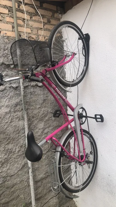 VENDO BICICLETA FEMININA POUCO USO, VALOR 550,00