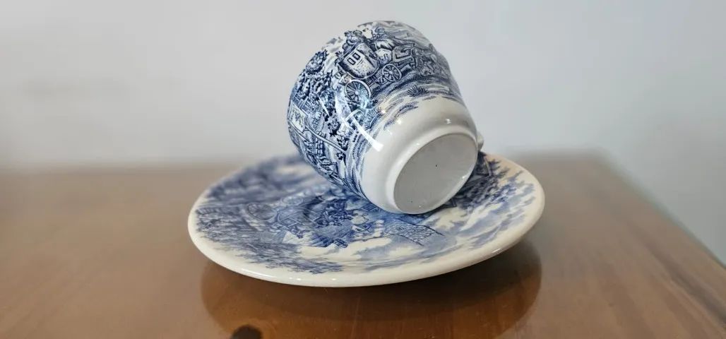 Antique Cup64606907846402122