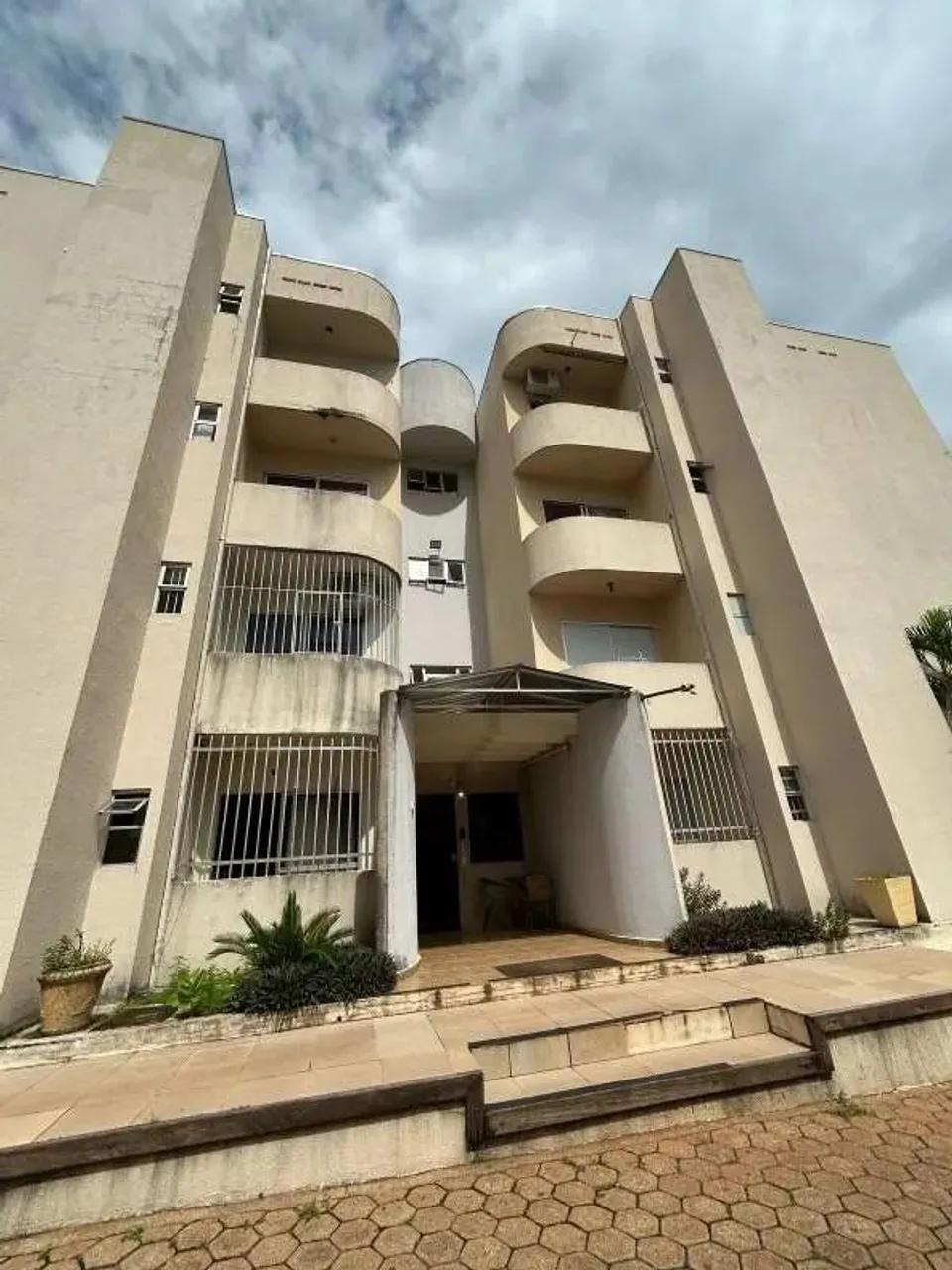 Aluguel de Apartamento Mobiliado com 2 quartos no Edifício Montreal na Arse 51 504 Sul em