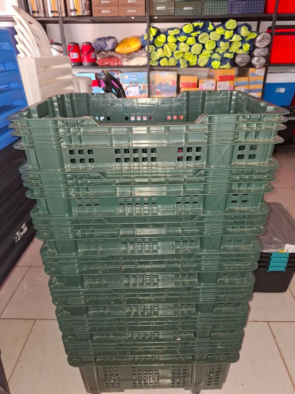 Caixa agrícola grande 