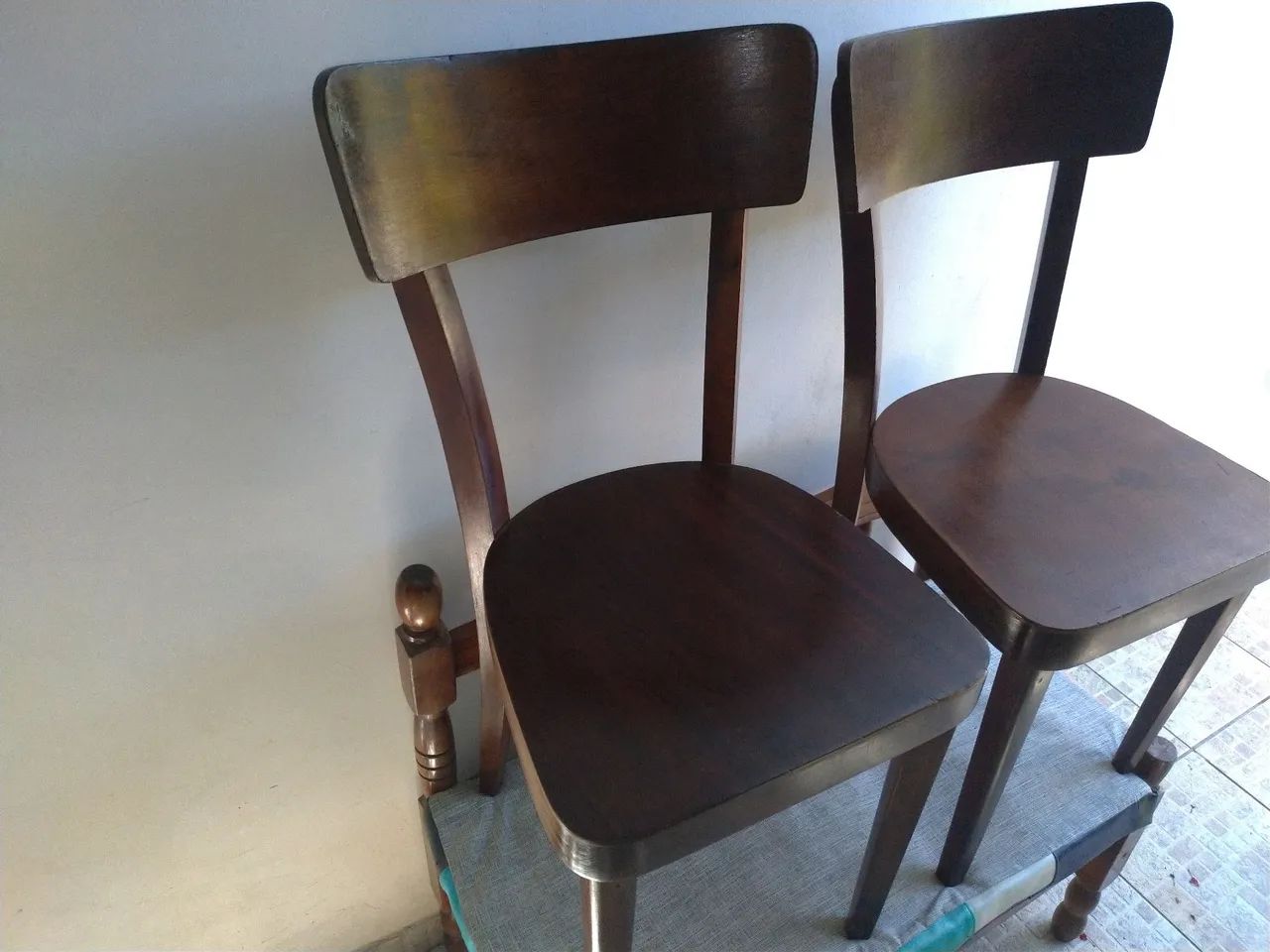 Cadeiras antigas  de imbuia restauradas! - Foto 4
