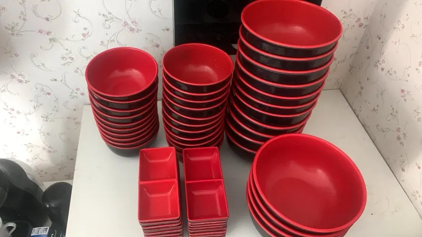 CONJUNTO DE TIGELAS E MOLHEIRAS PARA RESTAURANTE JAPONÊS - NOVAS, NUNCA USADAS