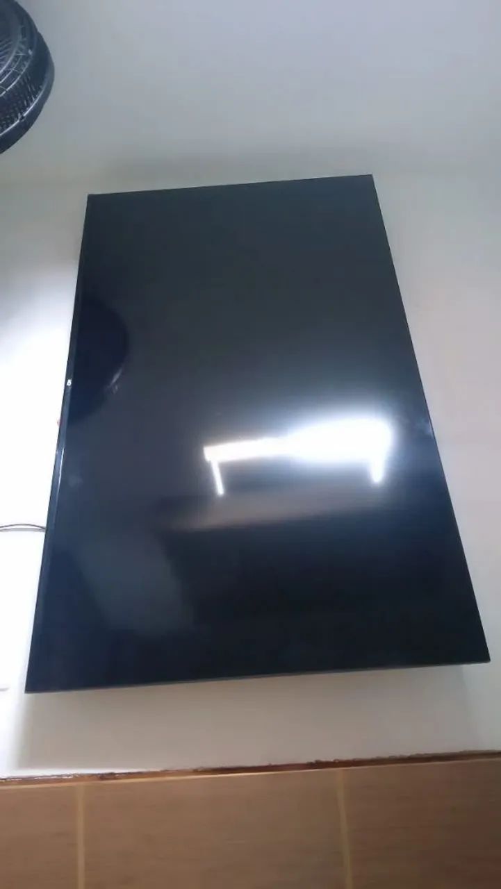 Tv HQ 60 polegadas 4k borda infinita. - Foto 2