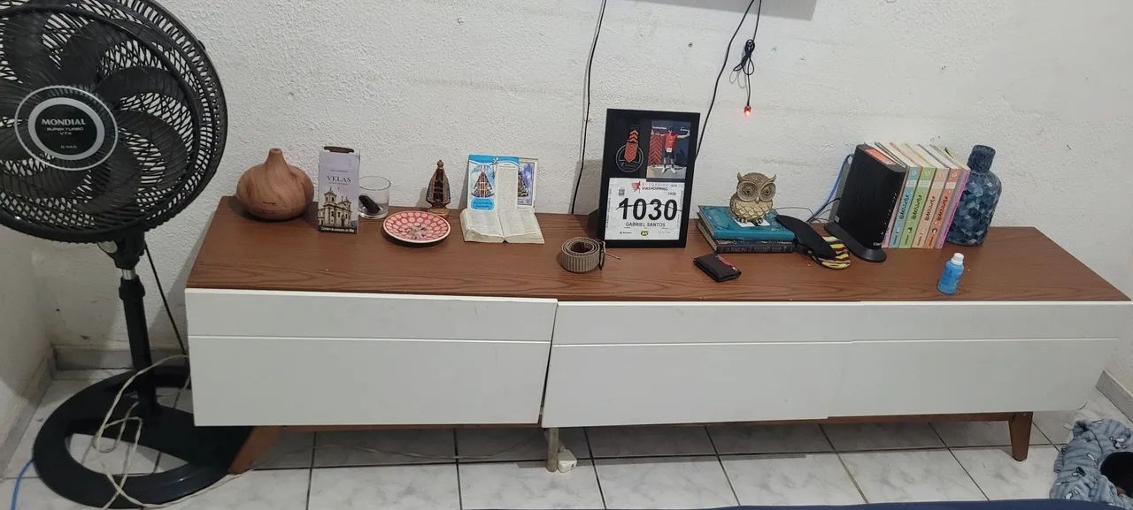 Vendo ou troco rack para sala