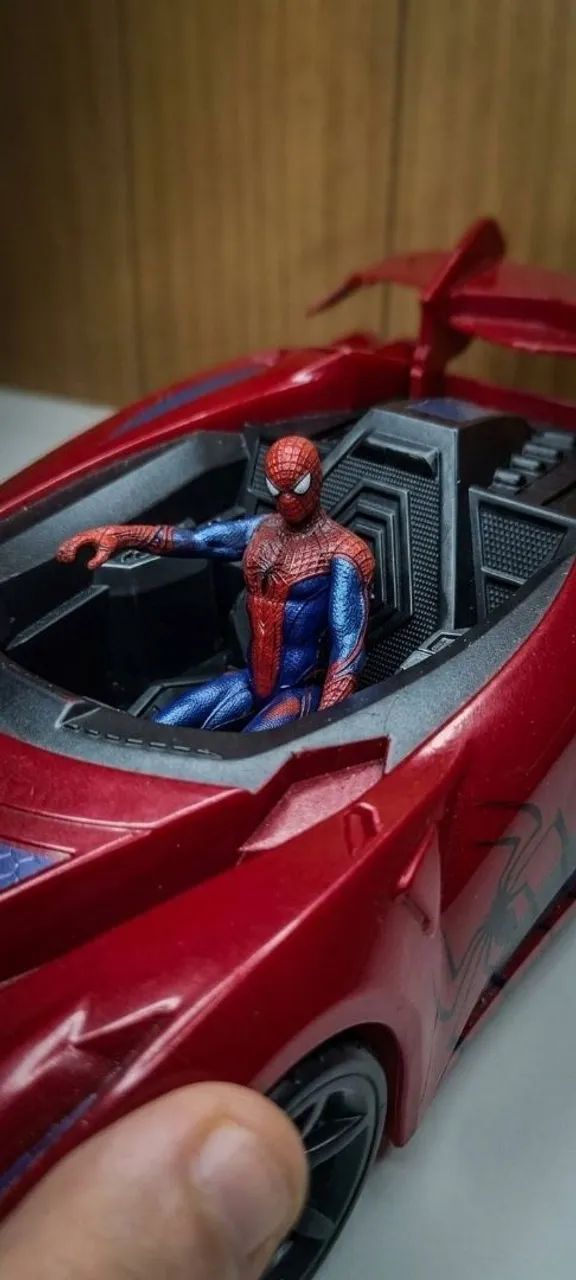 Spiderman Hasbro. Pequenos detalhes do tempo.