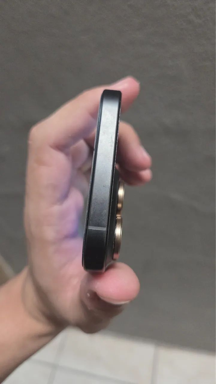 IPHONE 16 pro max - Foto 2