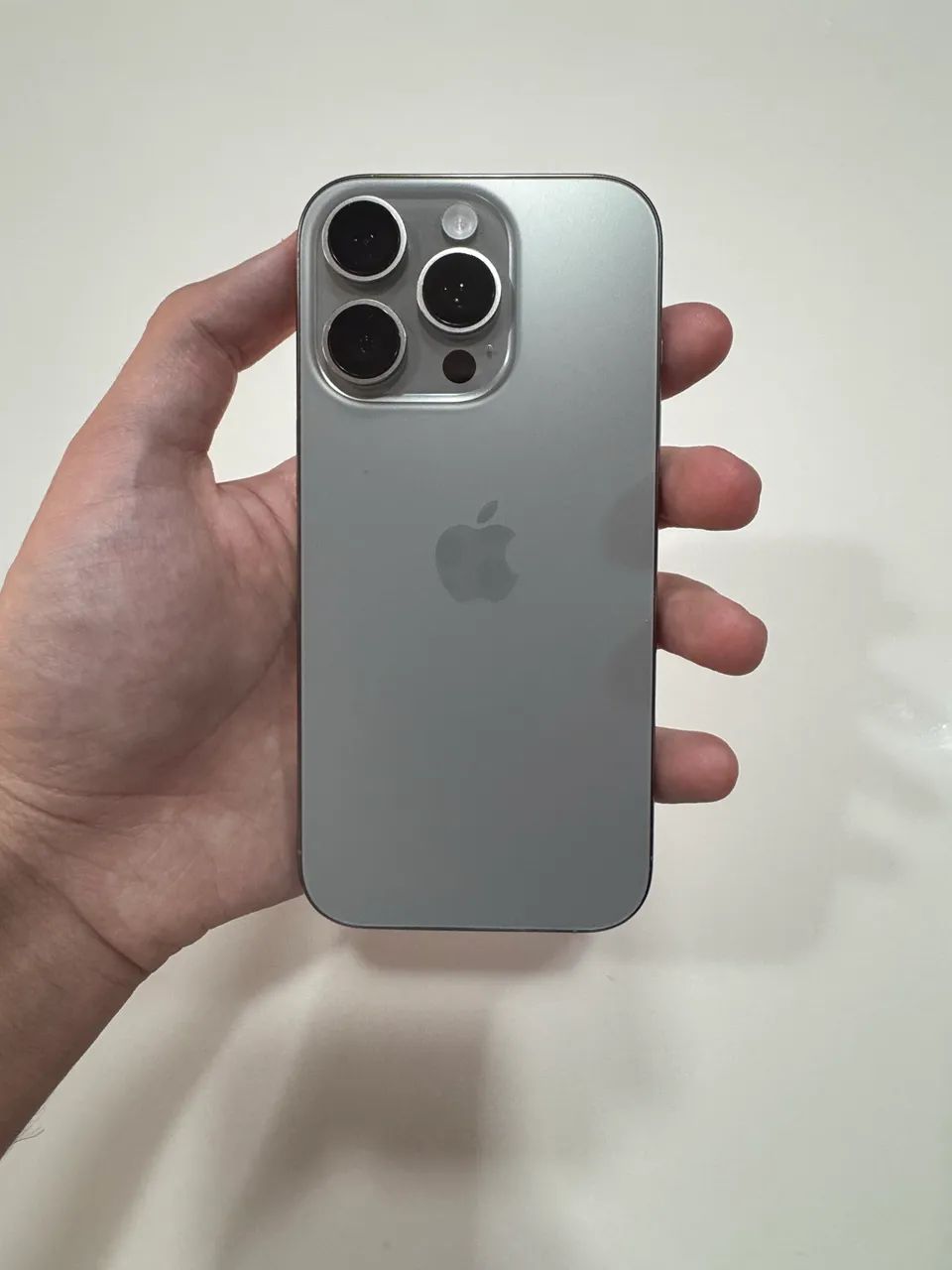 iPhone 16 Pro - Foto 2
