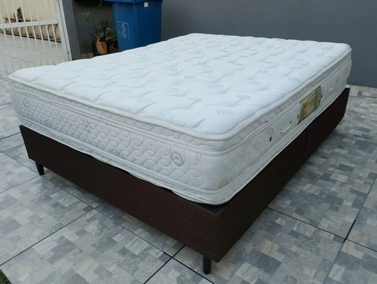 Cama Box Queen Size BASE NOVA E COLCHÃO CASTOR - Foto 2