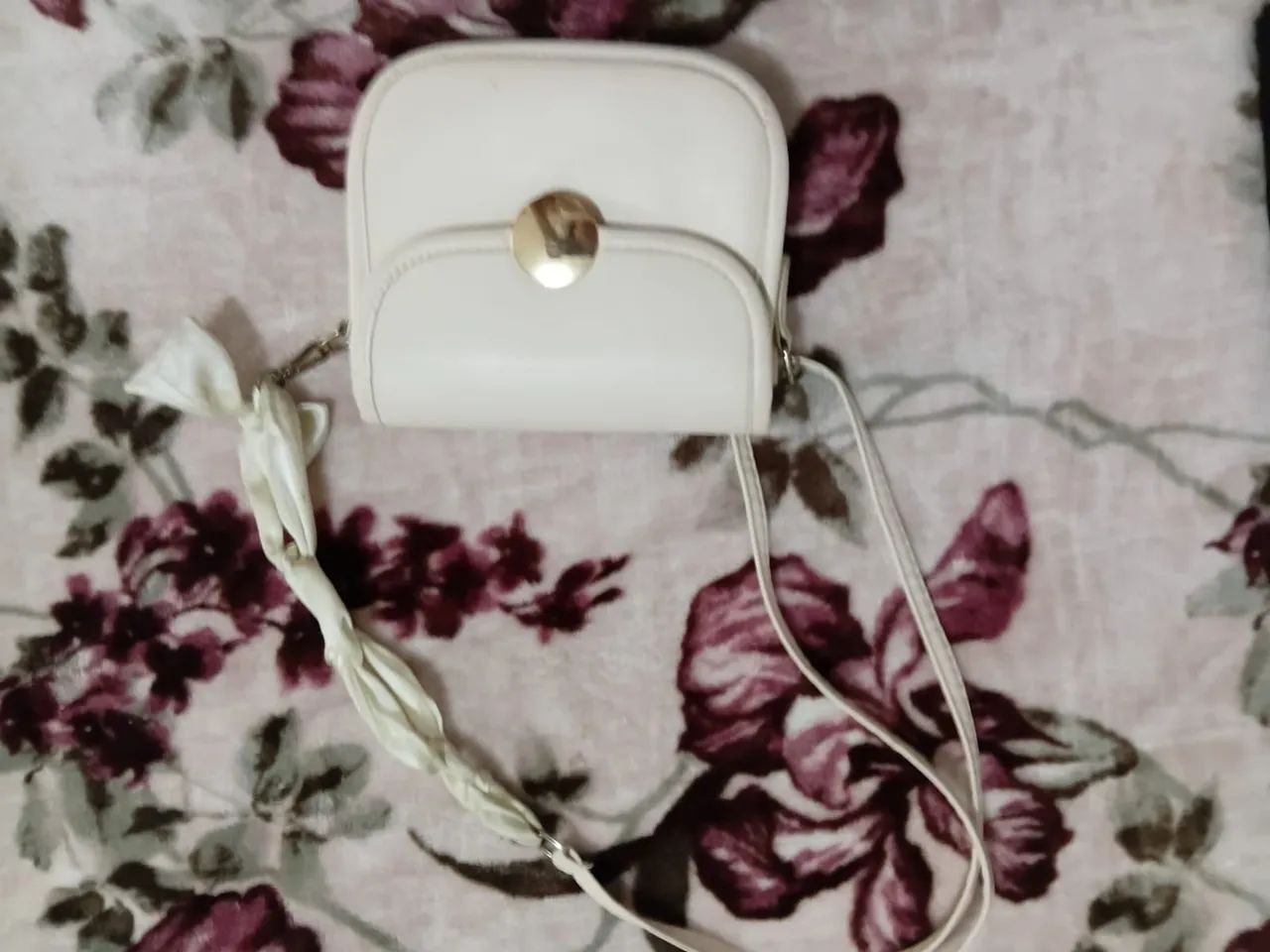 Duas bolsas femininas - Foto 5