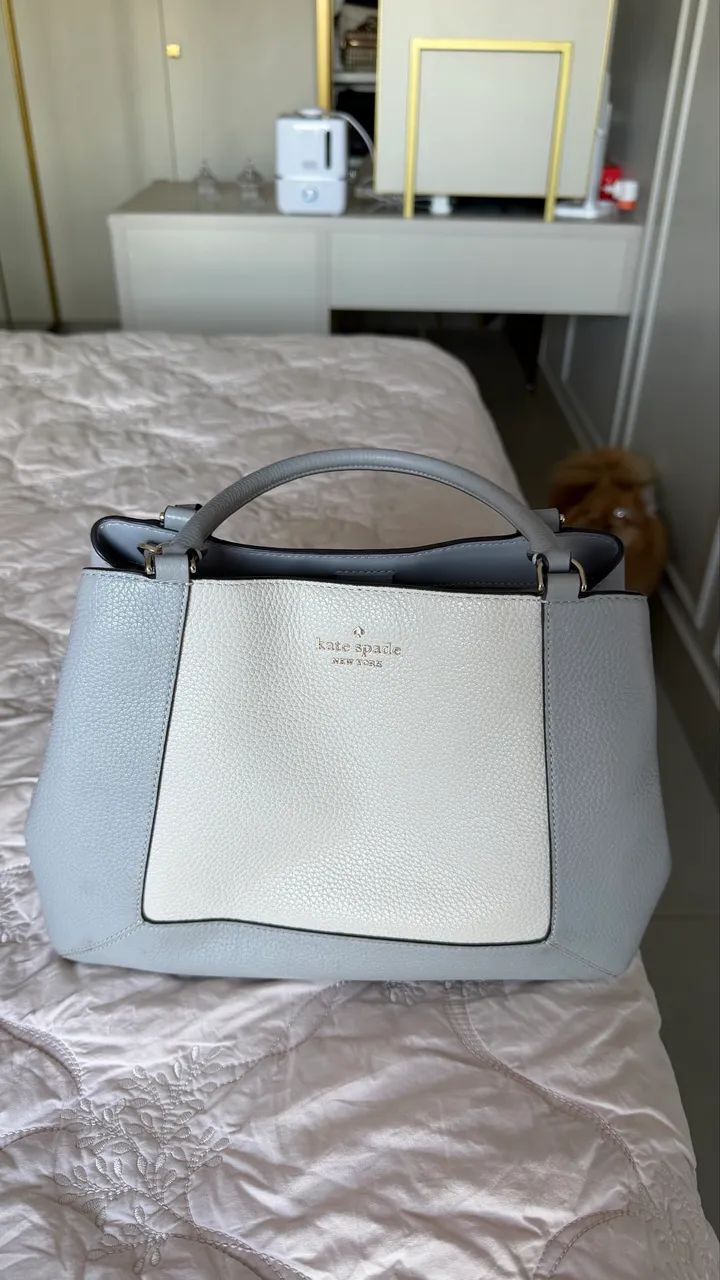 Vendo Bolsa Kate Spade de Couro , Cinza . - Foto 3