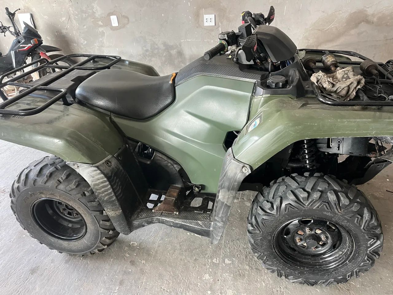 Quadriciclo Honda Fourtrax 4x4 - Foto 4