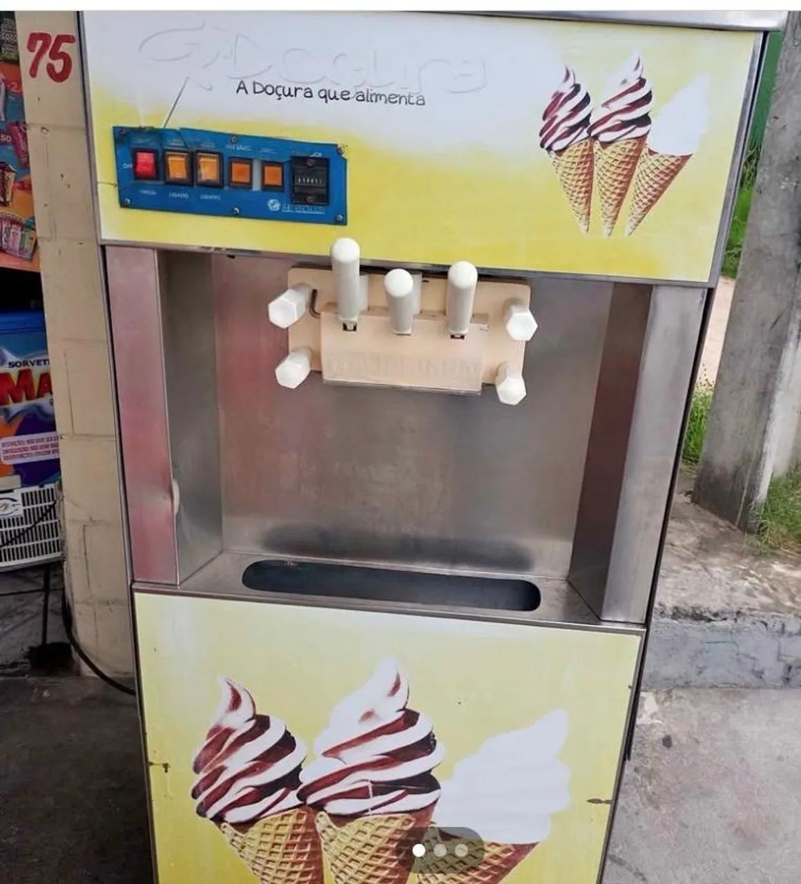 Vendo máquina de sorvete 