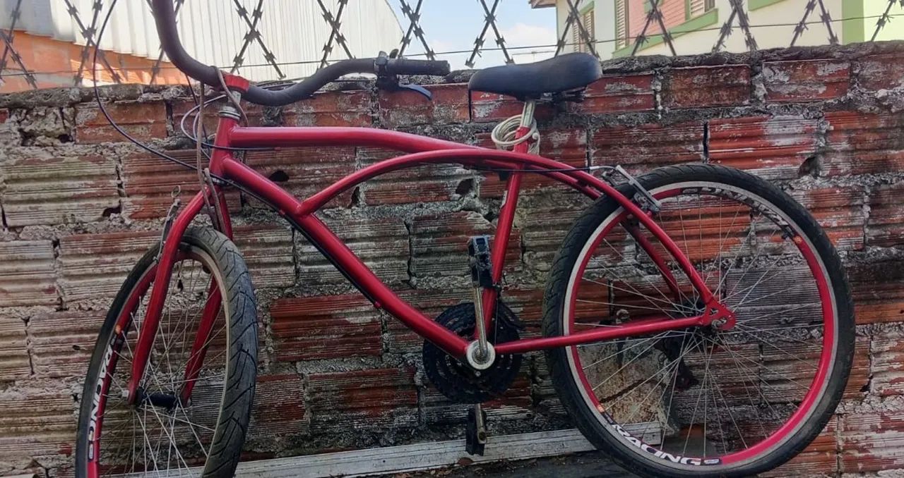 Bicicleta (requer alguns reparos)