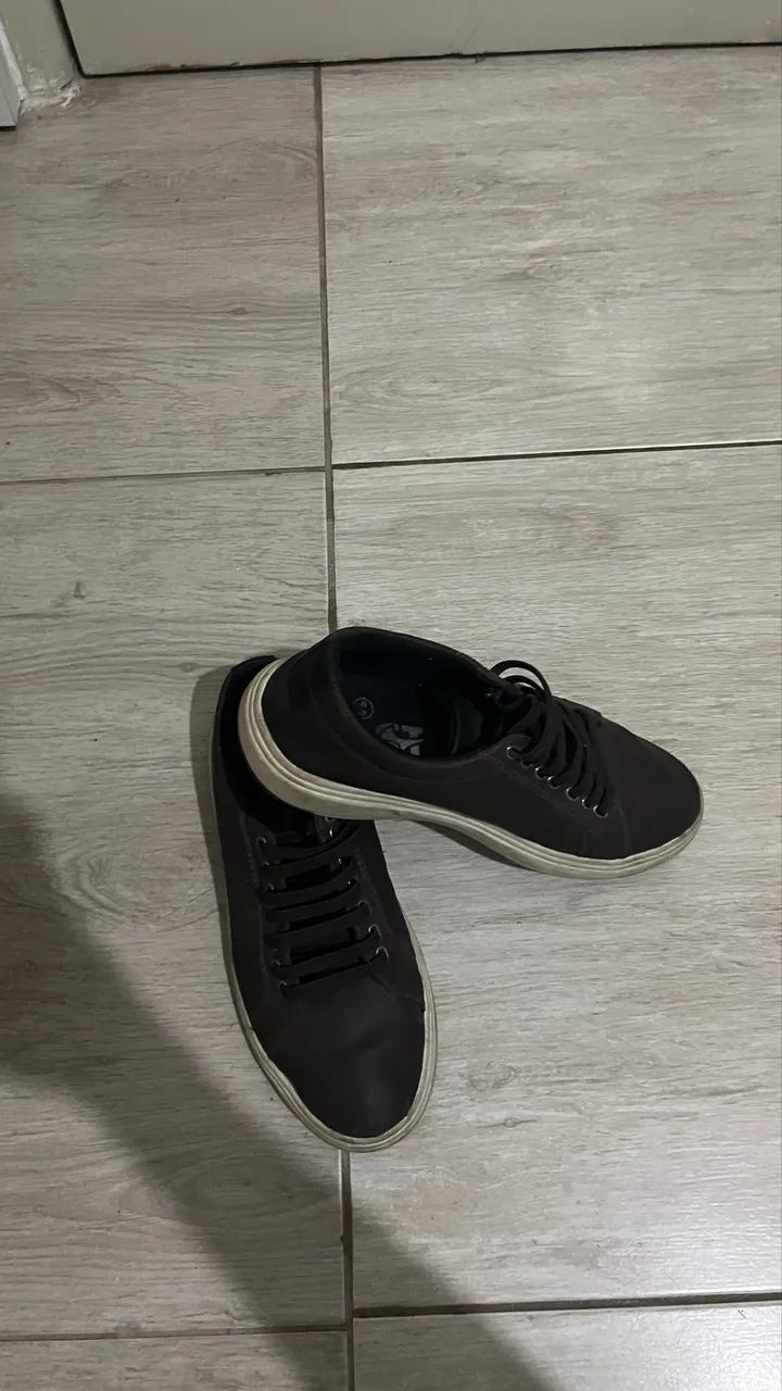 Sapatênis 40