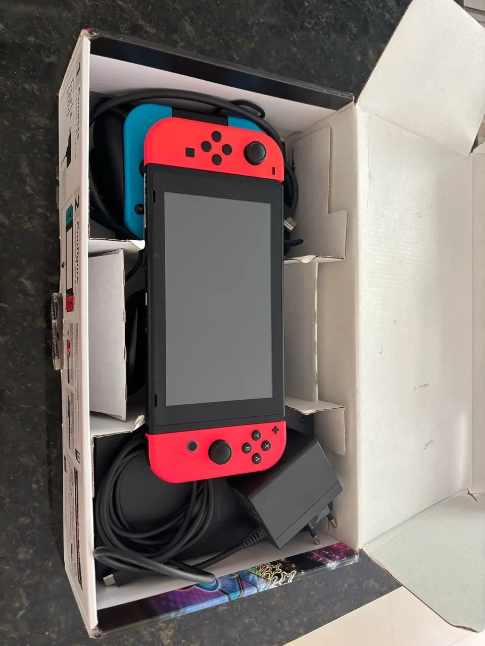 Nintendo switch + 2 controles + case - Foto 3