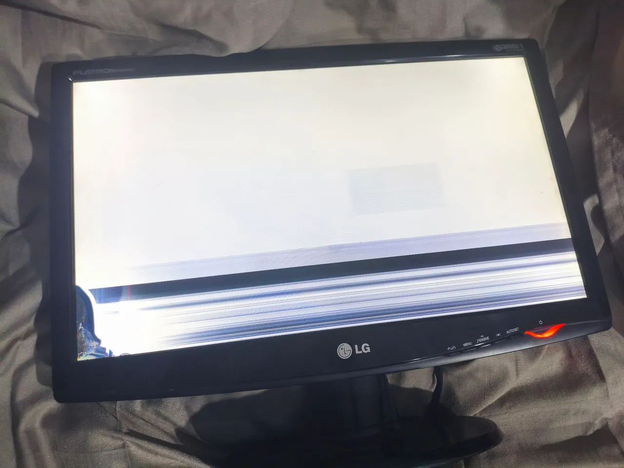 Monitor LG Flatron 20" W2043S (Para Retirada de Peças) - Foto 2