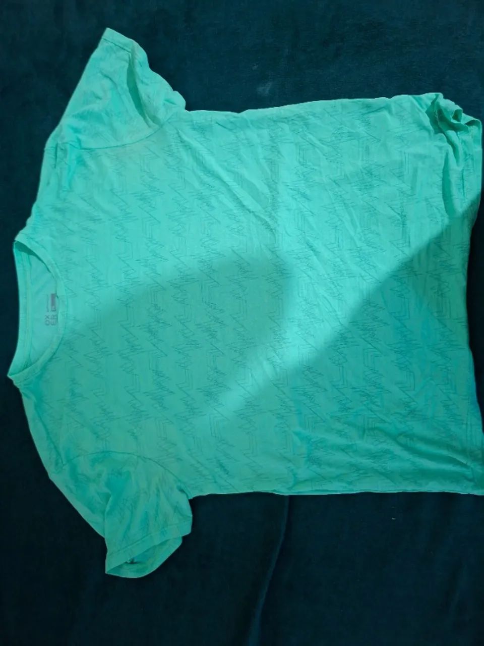 Lote com 6 camisetas e blusas masculinas - Foto 2