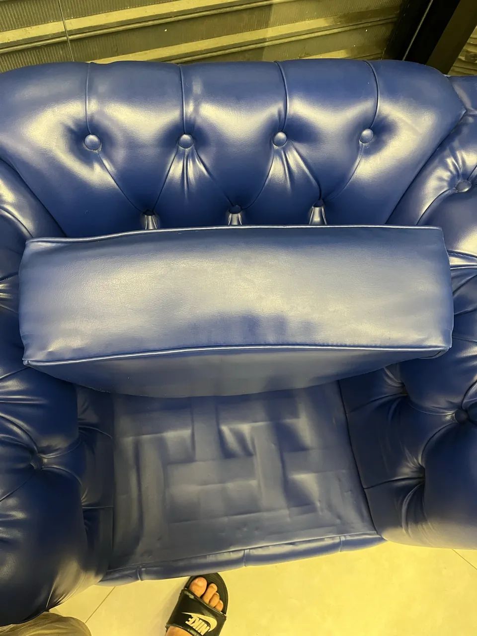 Poltrona capitonê para sala de estar - Foto 4