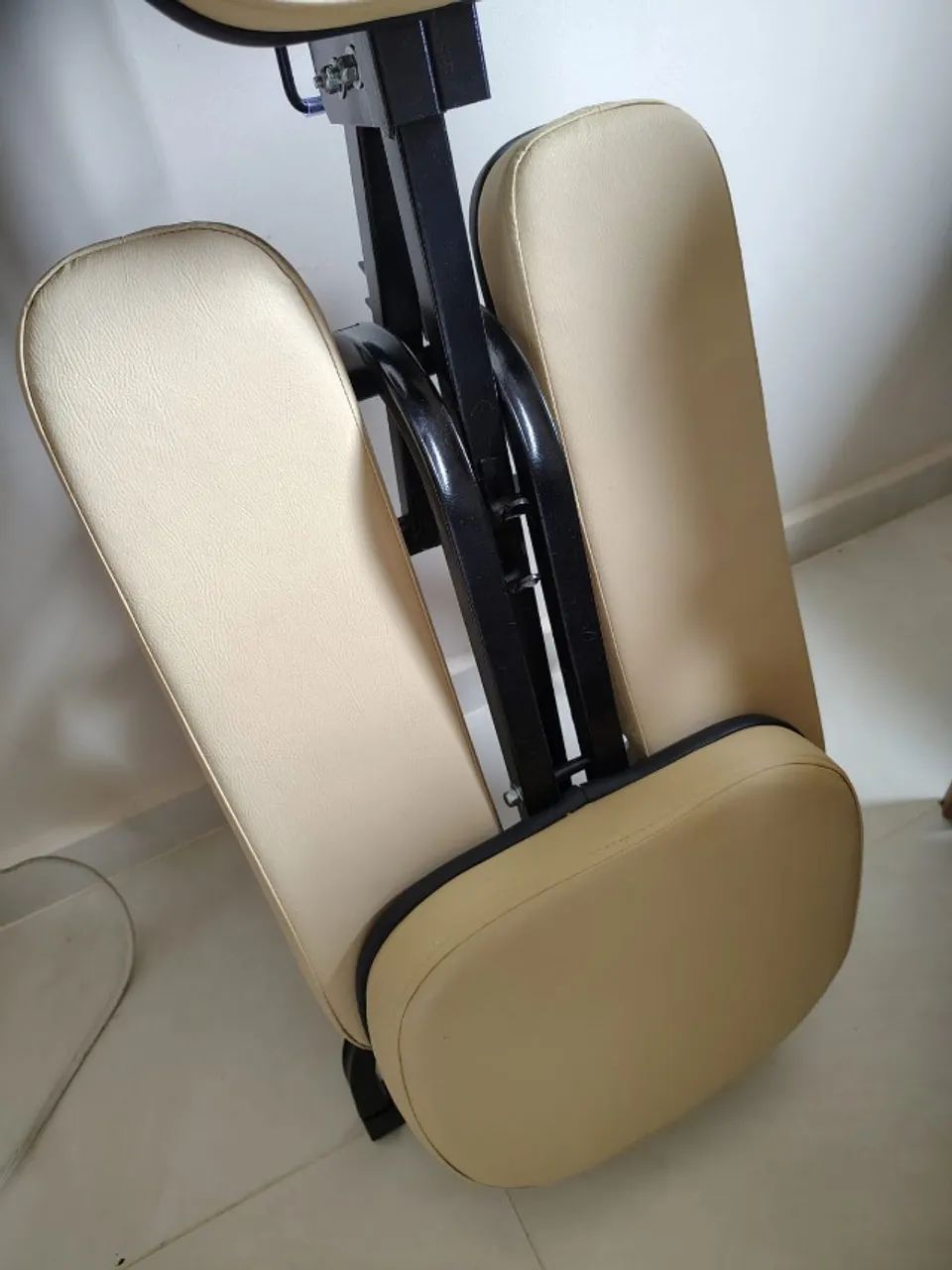 Cadeira de quick massagem bege - Foto 4