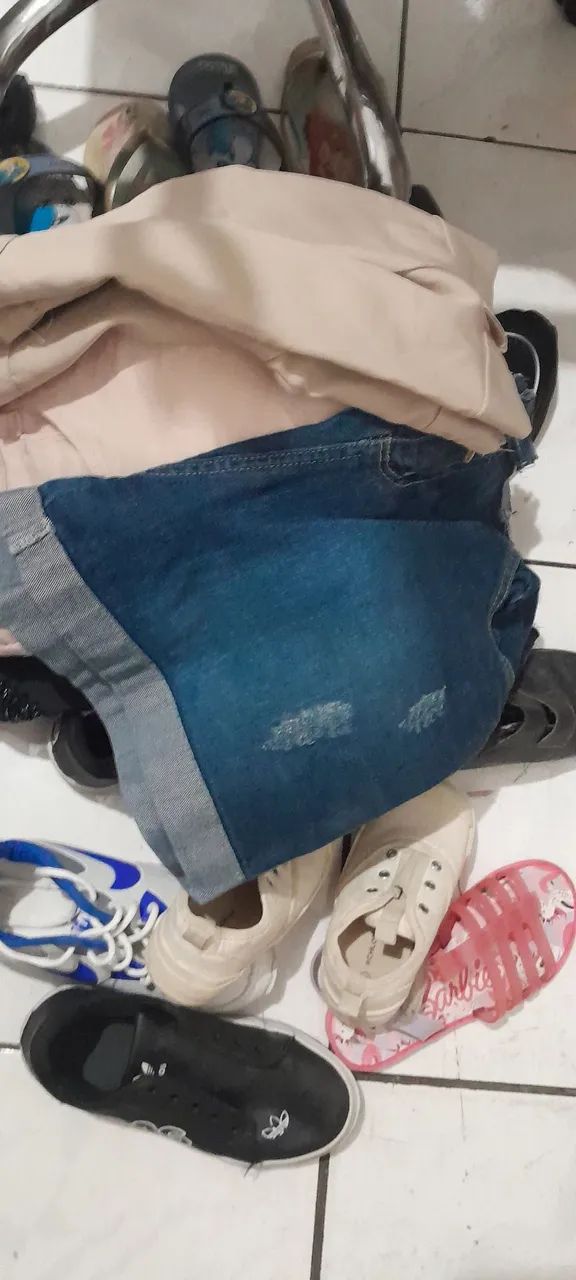 Doação de roupas e sapatos 
