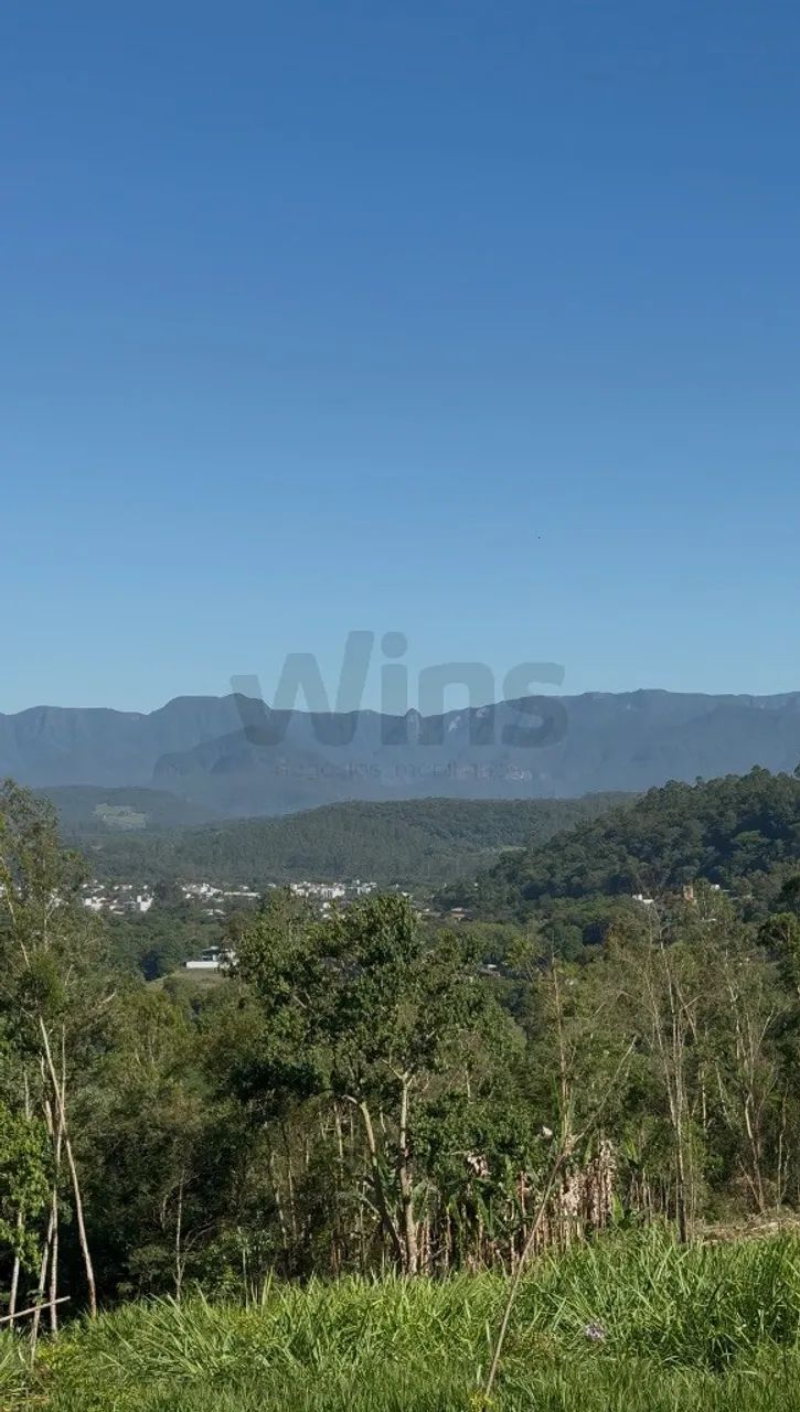 Terreno rural com açudes às margens da rodovia em Nova Veneza