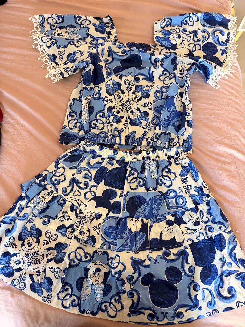 Conjunto Aline tamanho 12 Disney semi novo lindo