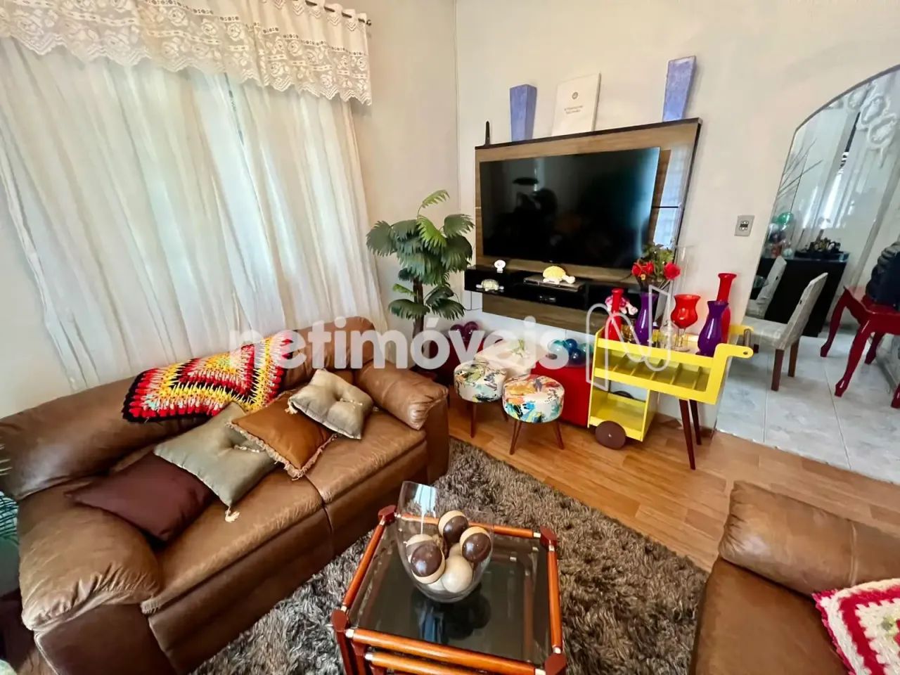 Casa ampla com 4 quartos e suíte! - Foto 4