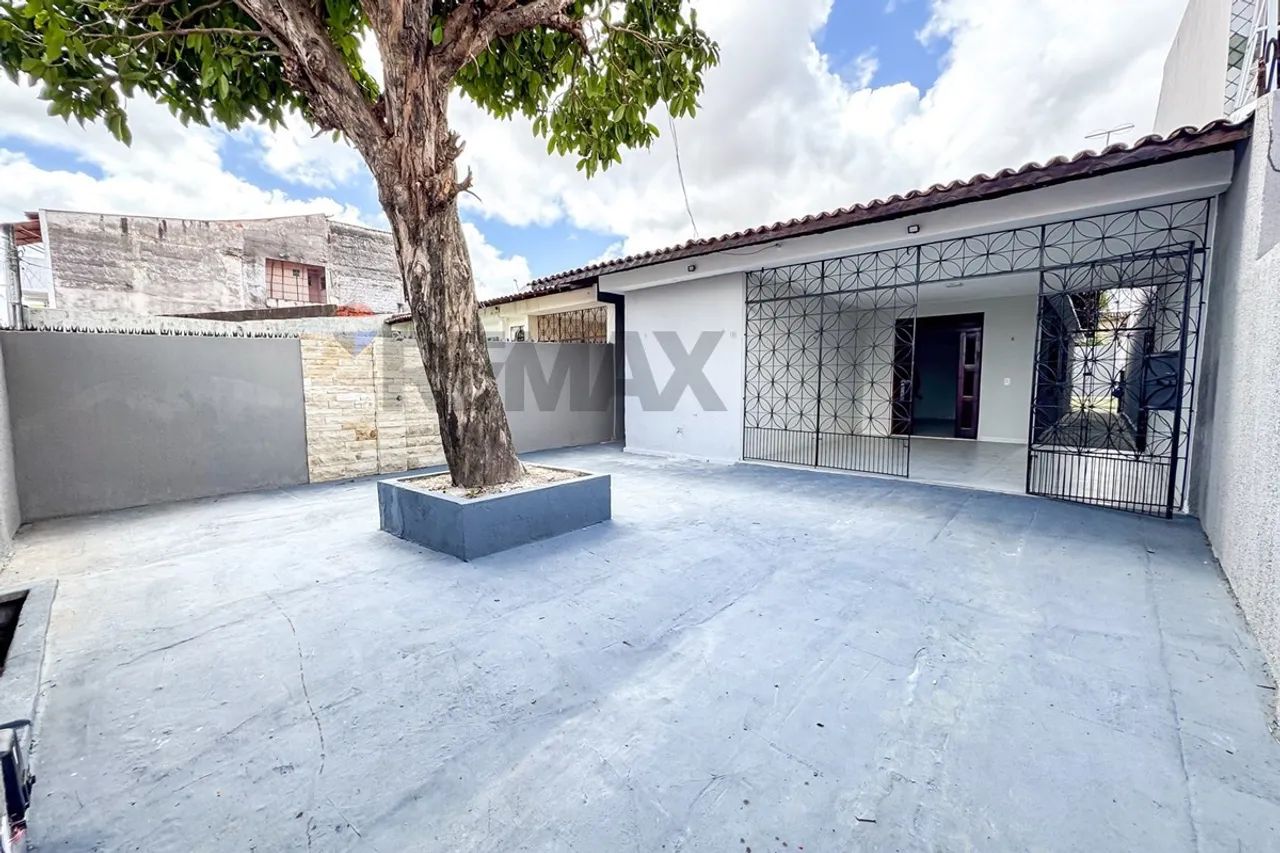 Casa no Jóquei Clube: Espaço e Conforto Imperdíveis! - Foto 3