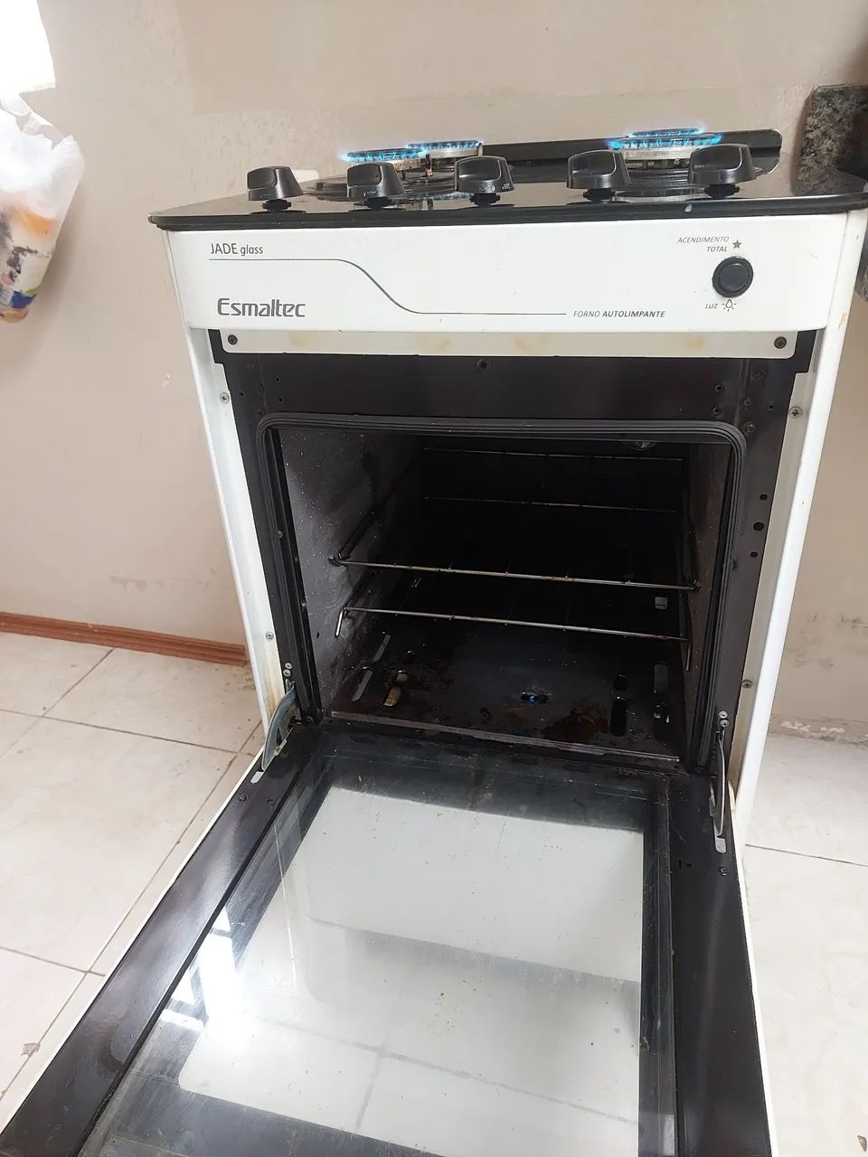 Fogão esmaltec 4 bocas - mesa de vidro - Foto 3