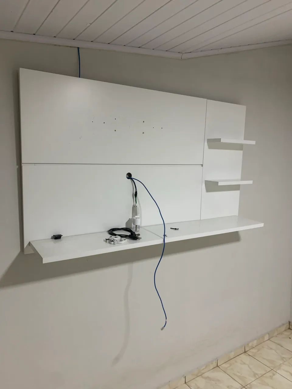 Painel Tv com prateleiras
