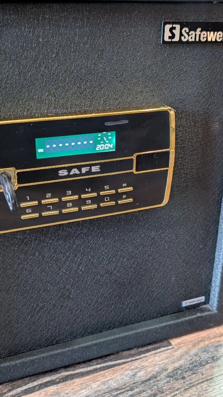 Cofre Safewell de aço com trava eletrônica - Foto 2