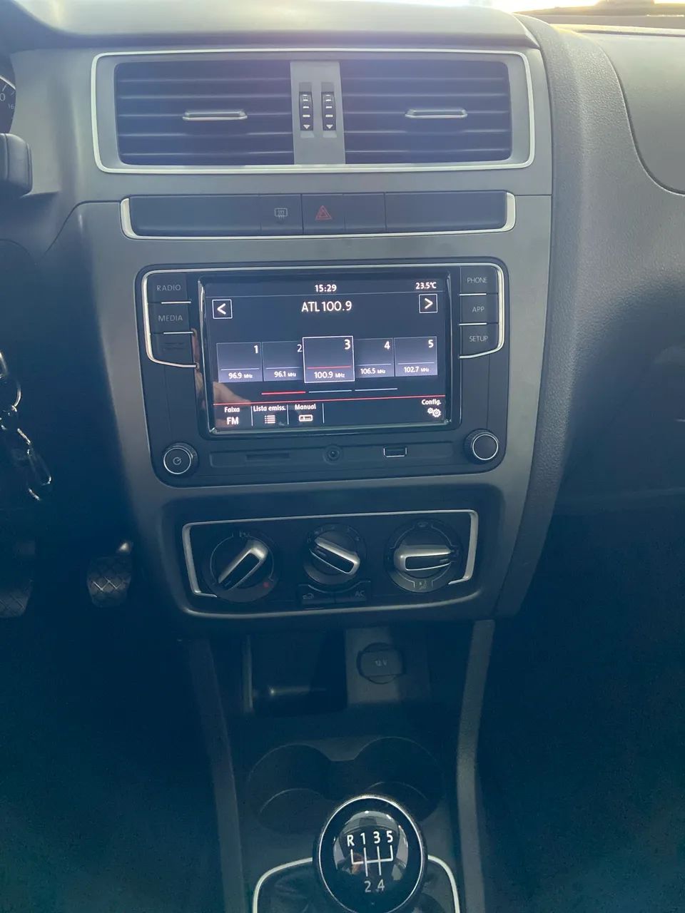 Volkswagen Fox Connect 1.6 Flex 8V 5P 2021 - Foto 4
