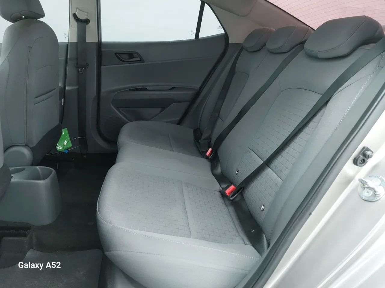 Hyundai HB20S Comfort Plus 1.0 TB Flex 12V Mec., foto 17 de 18