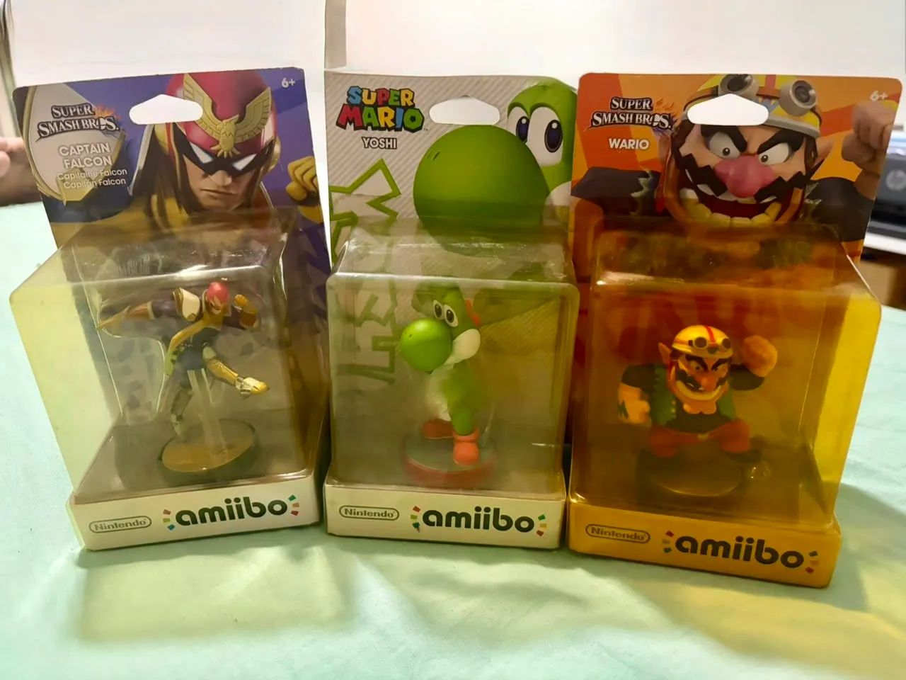Combo amiibos( Wario, Falcon e Yoshi)