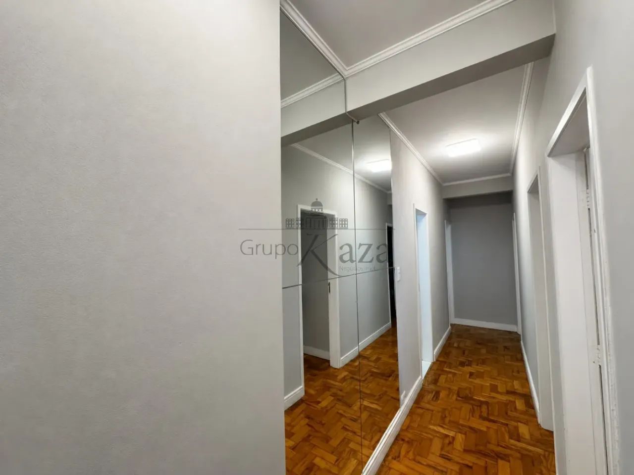 Apartamento - Centro - Edifício Leopoldo Rossi - 3 Dormitórios - 108 m². - Foto 5