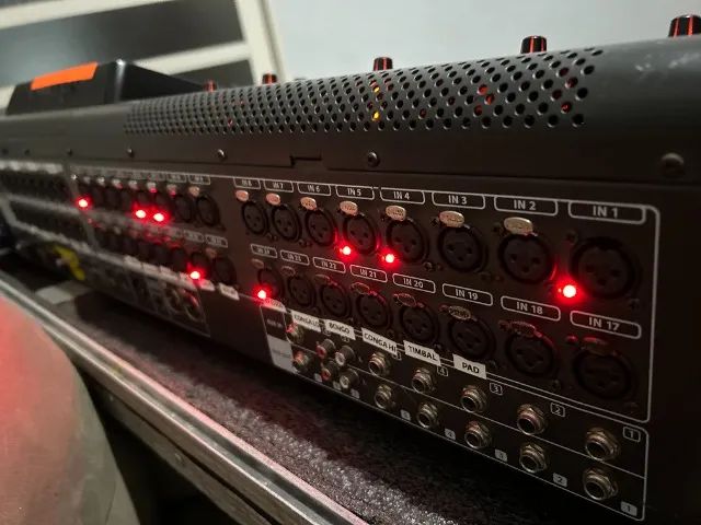 Behringer X32 Full (OPORTUNIDADE!!)