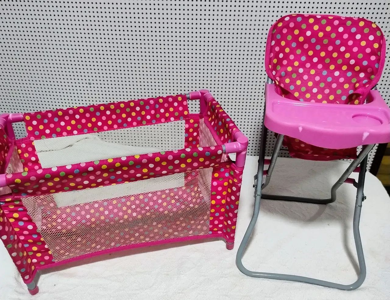 Bercinho e cadeirinha para boneca