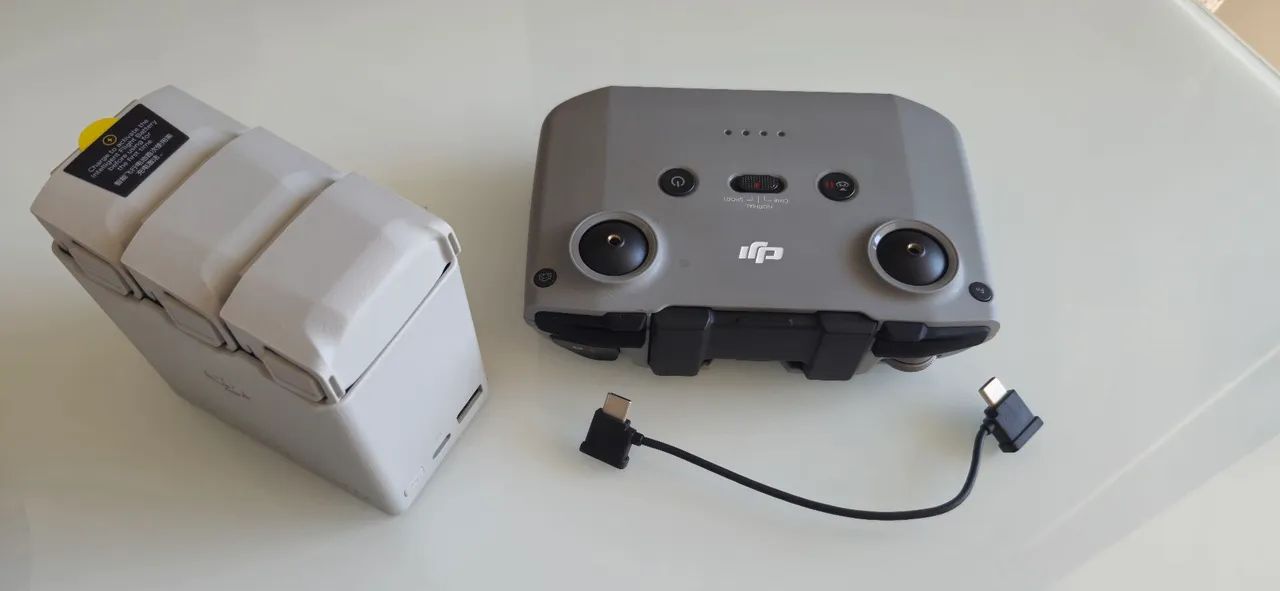 Drone DJI Mini 3 Fly More Combo - Completo e Impecável! - Foto 3