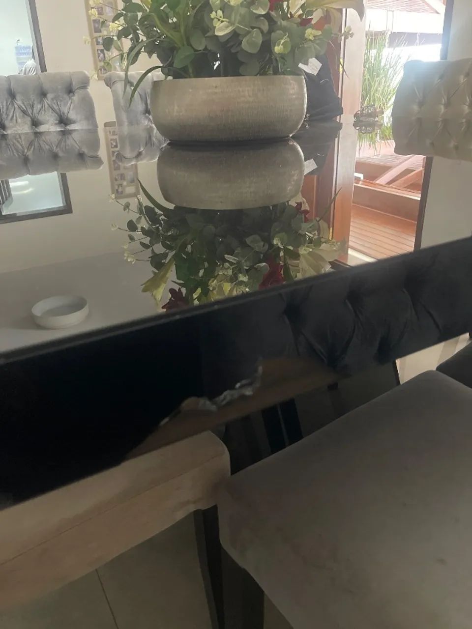Mesa quadrada preta jantar com 8 cadeiras - Foto 3