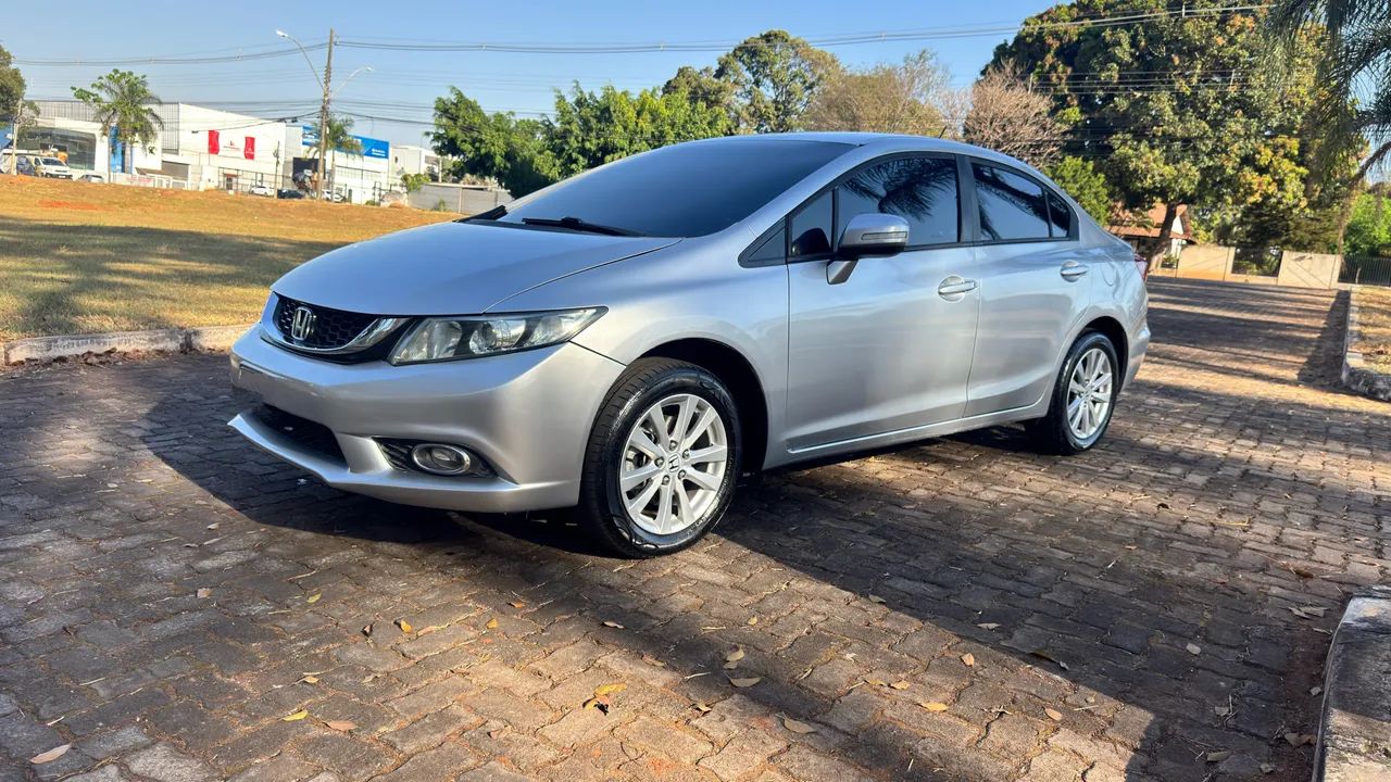 Honda Civic 1.8 LXS 16V FLEX 4P AUTOMÁTICO 2014