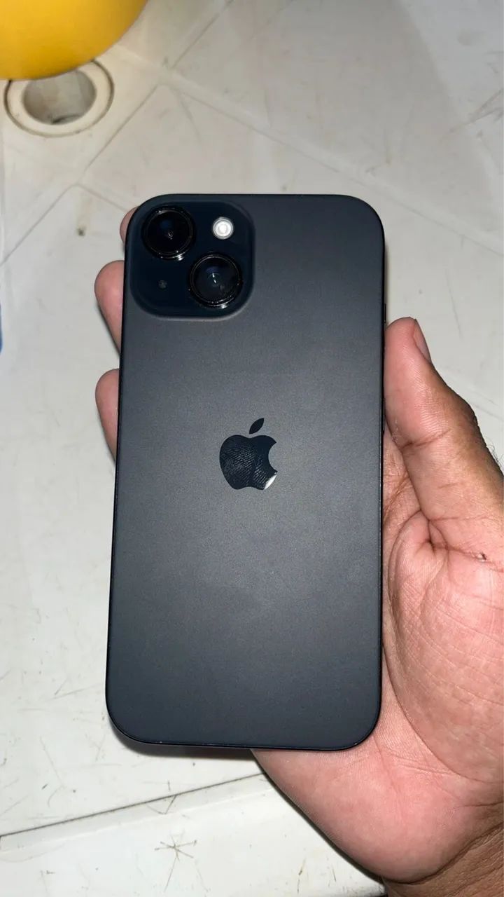Vende se iPhone 15 - Foto 5