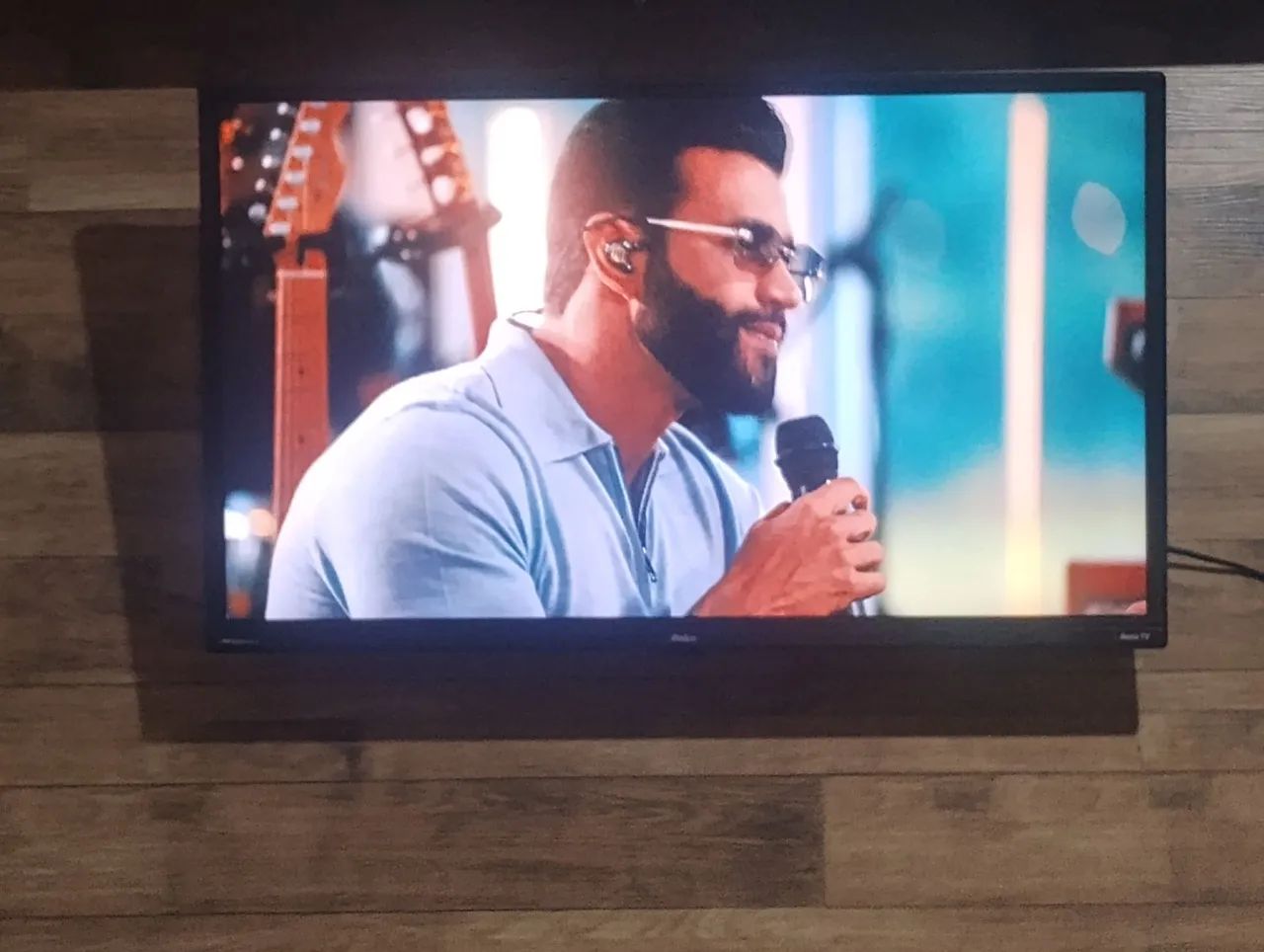 SMART TV 3 MESES DE USO 32" POLEGADAS SISTEMA ROKU TÓP - Foto 3